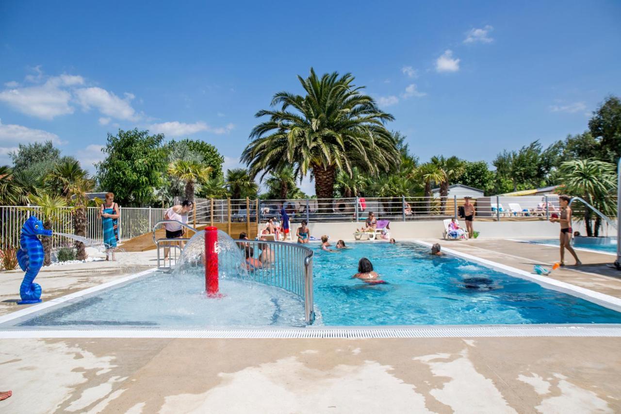 Camping Antioche D'Oleron La Brée-les-Bains Exteriör bild